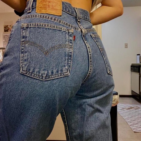Vintage Levi Mom Jeans - Picture 1 of 4